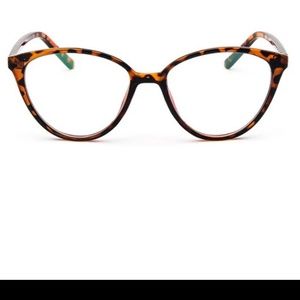 Leopard Designed Stylish Fashion Glasses
